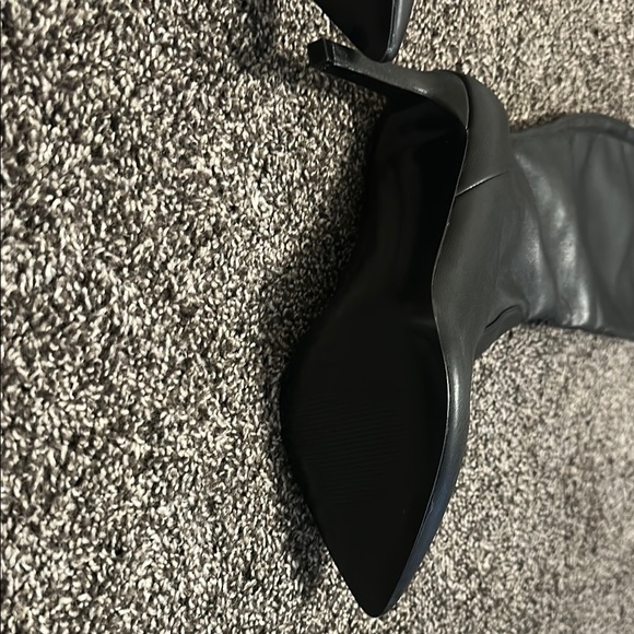 Elegant Black Knee-High Women's Boots Nine West 8.5 - Picture 2 of 6